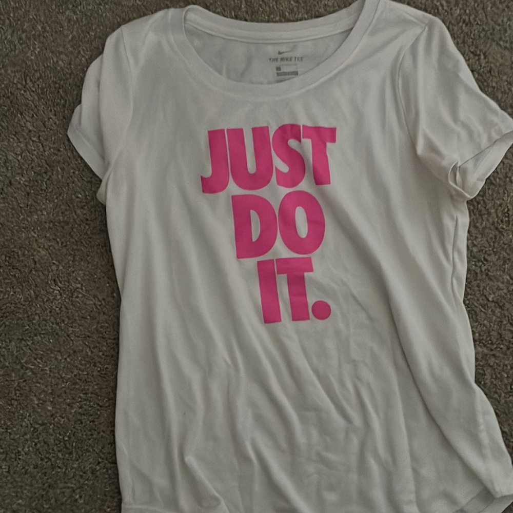 Girls Nike pro leggings and shirt - Picture 3 of 3